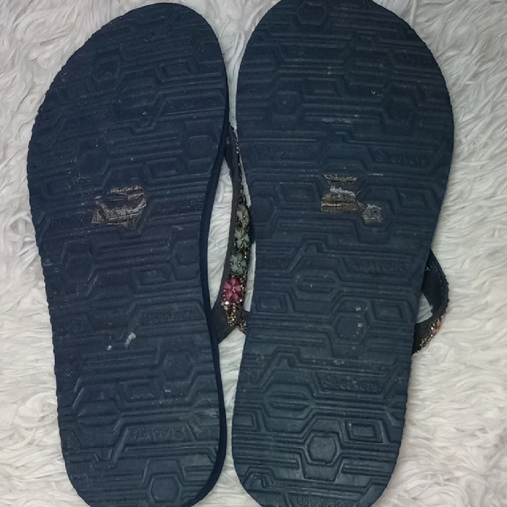 Skechers Women's Multicolor Beaded Sandals - Picture 3 of 4